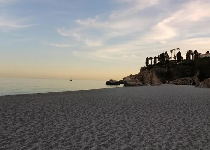 1 Pasaje Fuente De Cantarero * Nerja