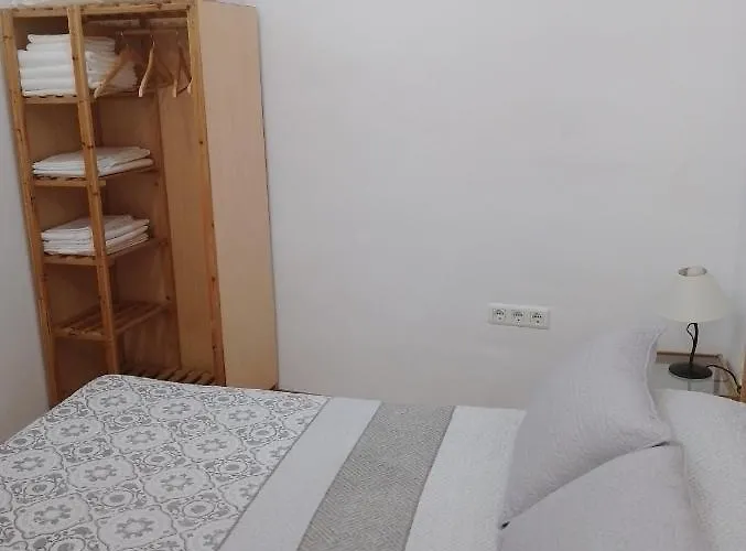 1 Pasaje Fuente De Cantarero *