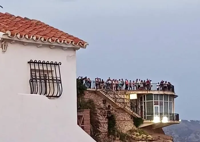 1 Pasaje Fuente De Cantarero Нерха