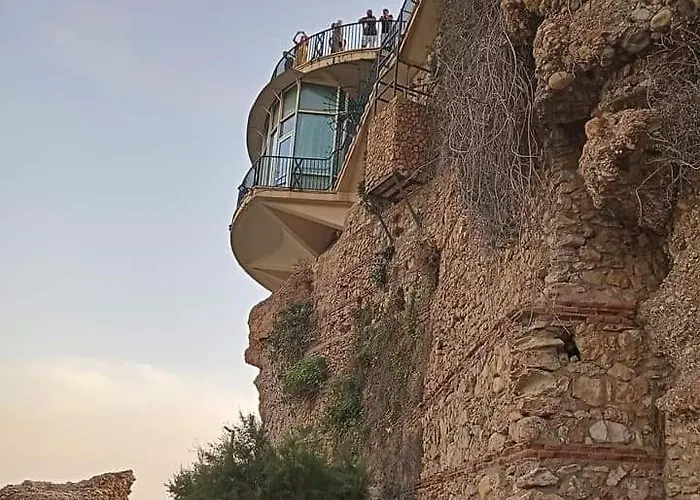 1 Pasaje Fuente De Cantarero *